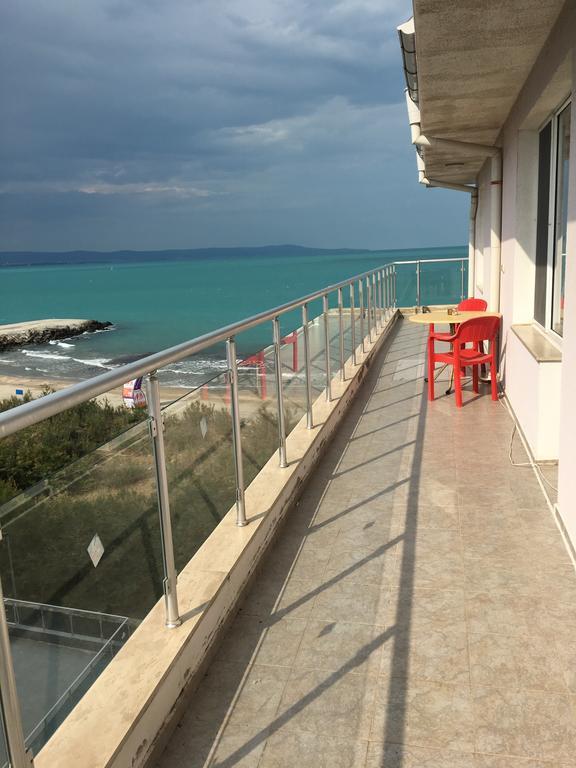 Orange Apartments Pomorie Kültér fotó
